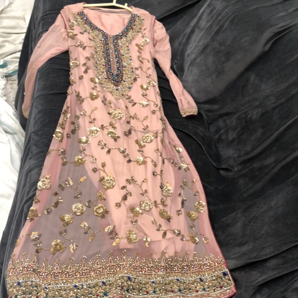 Pakistani (kurta )Chiffon suit 3 piece suit, tea pink - Picture 11 of 11